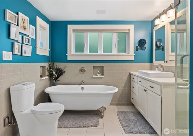 $650,000 | 14034 2nd Avenue Northwest, Unit B, Seattle, WA 98177