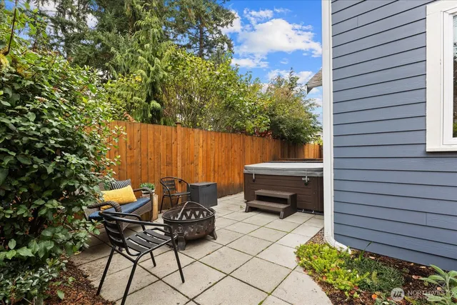$650,000 | 14034 2nd Avenue Northwest, Unit B, Seattle, WA 98177