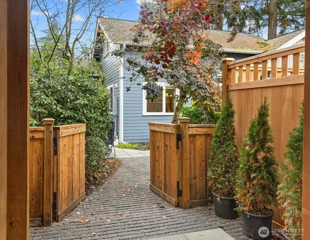 $650,000 | 14034 2nd Avenue Northwest, Unit B, Seattle, WA 98177