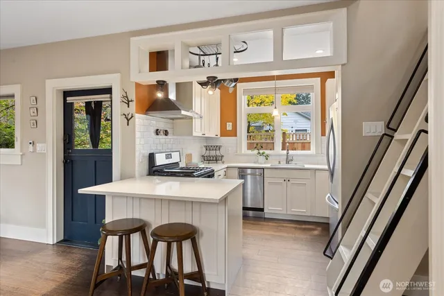 $650,000 | 14034 2nd Avenue Northwest, Unit B, Seattle, WA 98177