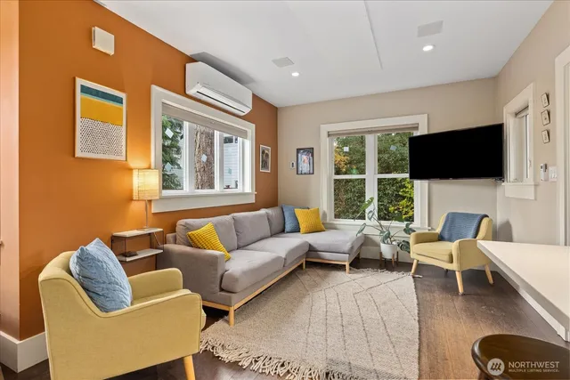 $650,000 | 14034 2nd Avenue Northwest, Unit B, Seattle, WA 98177