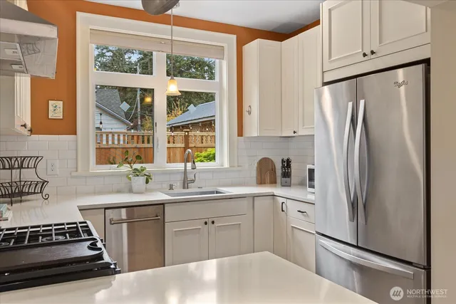 $650,000 | 14034 2nd Avenue Northwest, Unit B, Seattle, WA 98177