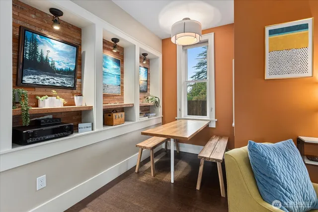 $650,000 | 14034 2nd Avenue Northwest, Unit B, Seattle, WA 98177