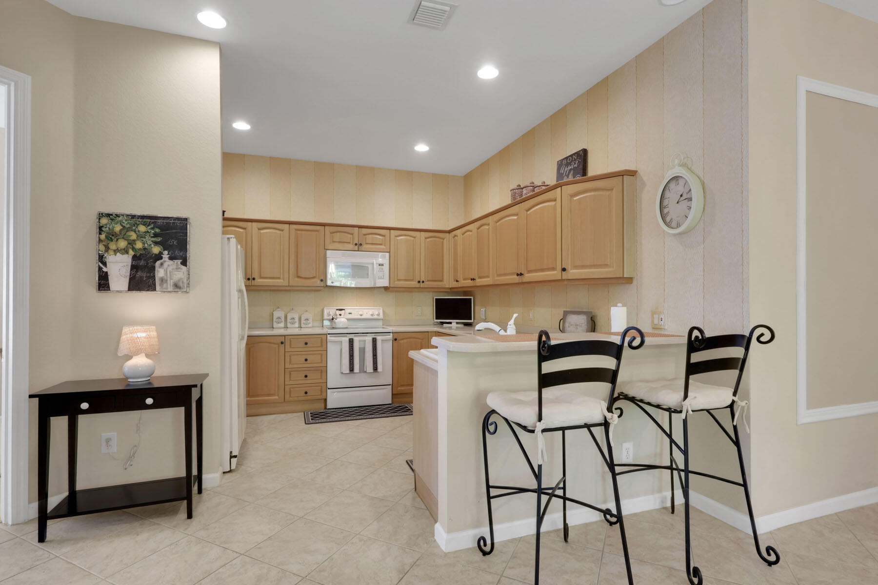4501 Cardinal Cove Lane Naples, FL 34114 - Photo 4 of 39 226018700b