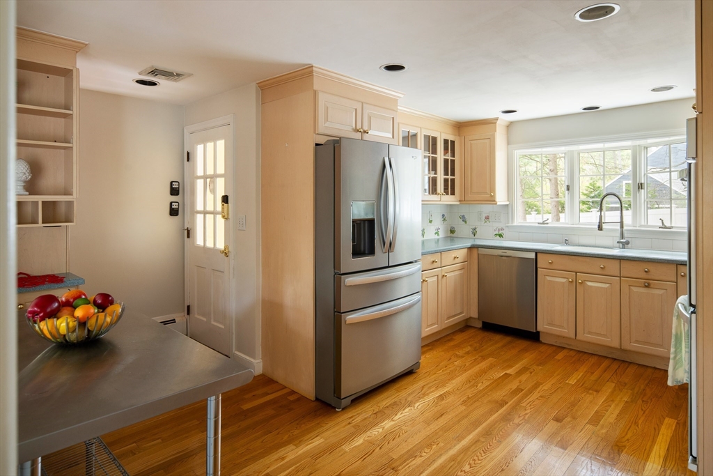 18 Saddle Ridge Road Dover, MA 02030 - Photo 20 of 35 Gallery Image 20