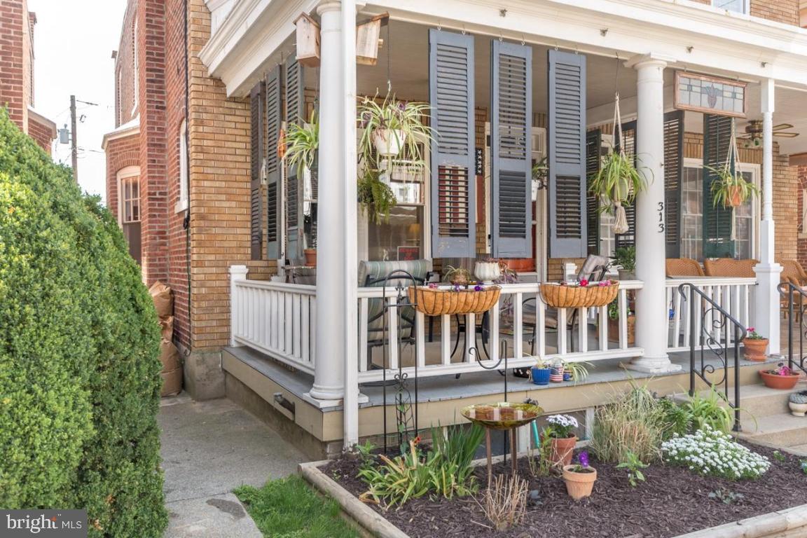 313 Ruby Street Lancaster, PA 17603 - Photo 2 of 29 Gallery Image 2