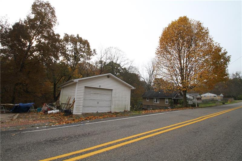1094 Indiana Road Verona, PA 15147 - Photo 3 of 25 Gallery Image 3