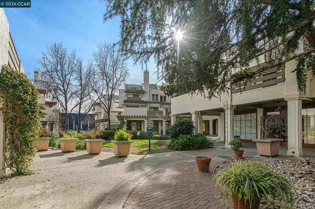 $575,000 | 68-68 Mozden Lane, Pleasant Hill, CA 94523