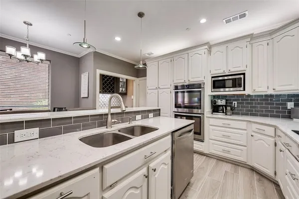 $495,000 | 17060 Upper Bay Road, Addison, TX 75001