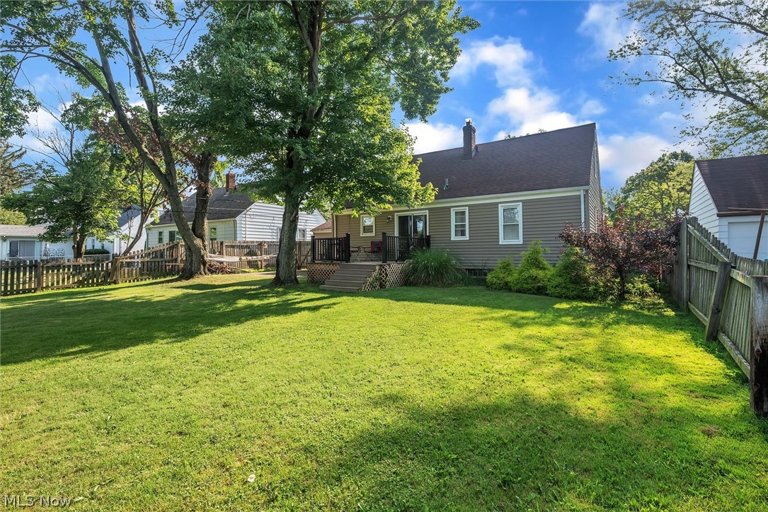 998 Learidge Road Cleveland, OH 44124 - Photo 18 of 20