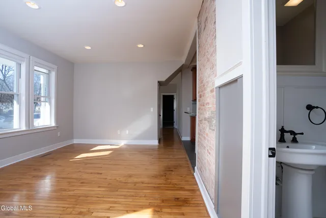 $1,100,000 | 135 Maple Avenue, Saratoga Springs, NY 12866