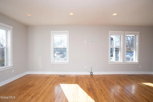 $1,100,000 | 135 Maple Avenue, Saratoga Springs, NY 12866