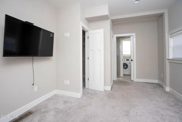 $1,100,000 | 135 Maple Avenue, Saratoga Springs, NY 12866