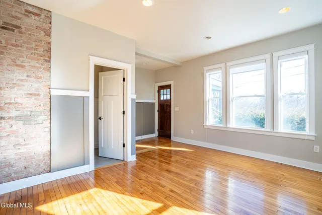 $1,100,000 | 135 Maple Avenue, Saratoga Springs, NY 12866