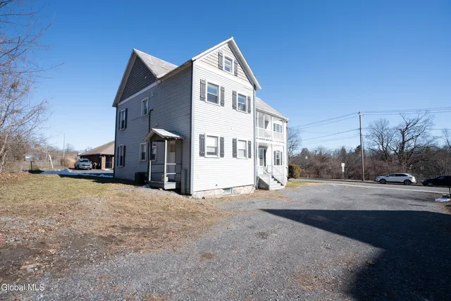 $1,100,000 | 135 Maple Avenue, Saratoga Springs, NY 12866