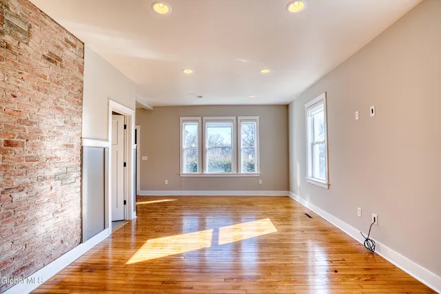 $1,100,000 | 135 Maple Avenue, Saratoga Springs, NY 12866