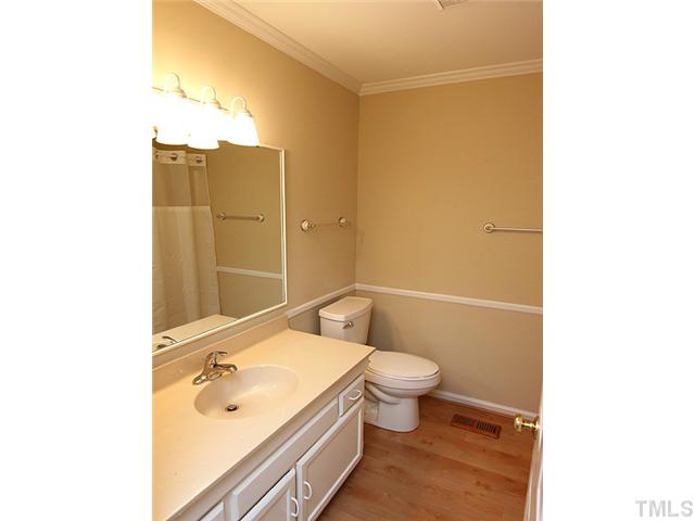 5404 Shadowbrook Drive Raleigh, NC 27612 - Photo 16 of 25 Gallery Image 16