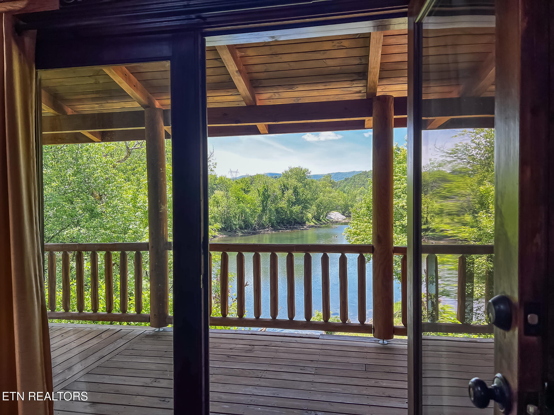 125 Lovely Bluff Road Rocky Top, TN 37769 - Photo 16 of 55 125 Lovely Bluff Road - -23
