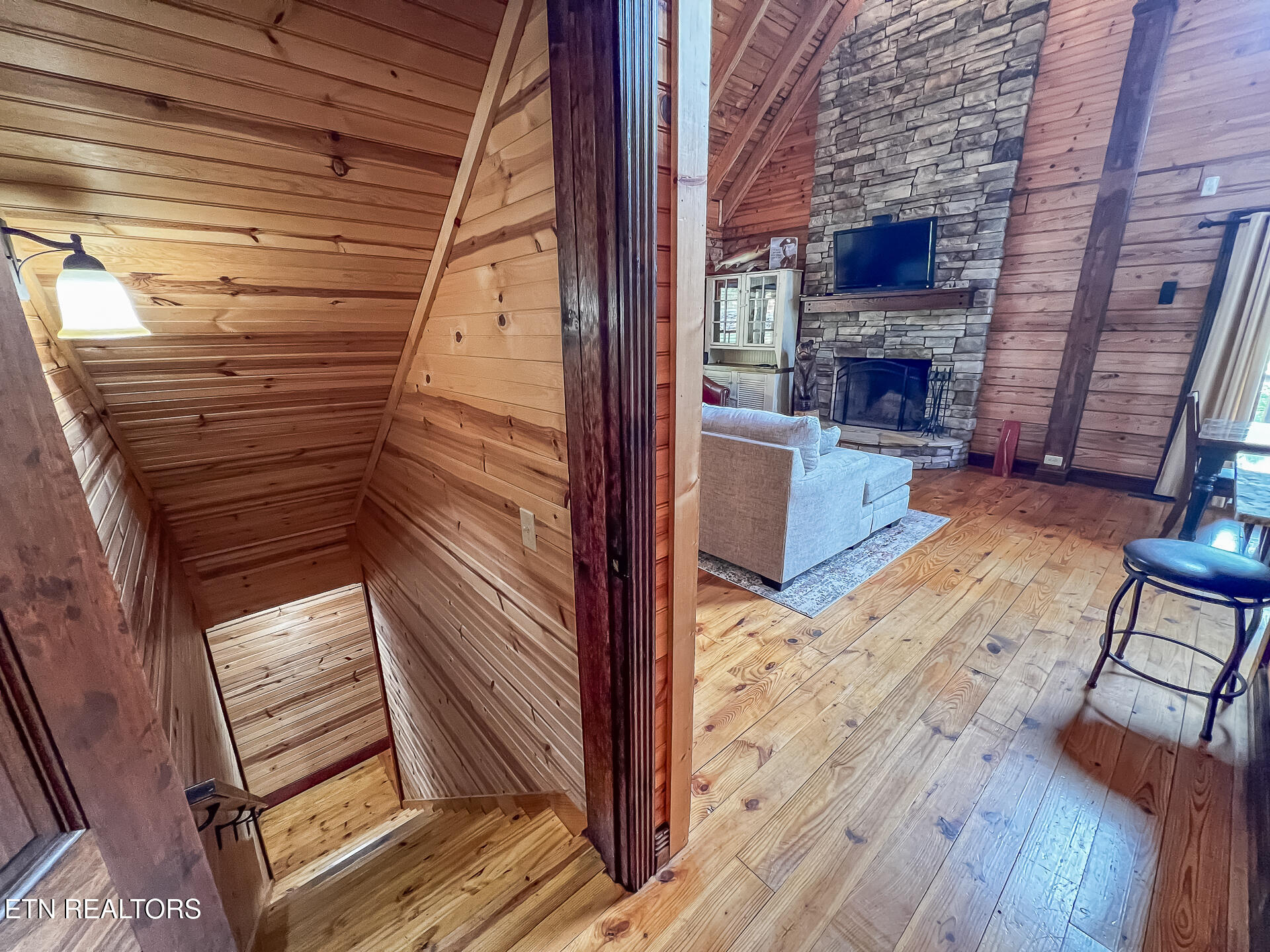 125 Lovely Bluff Road Rocky Top, TN 37769 - Photo 34 of 55 125 Lovely Bluff Road - -74