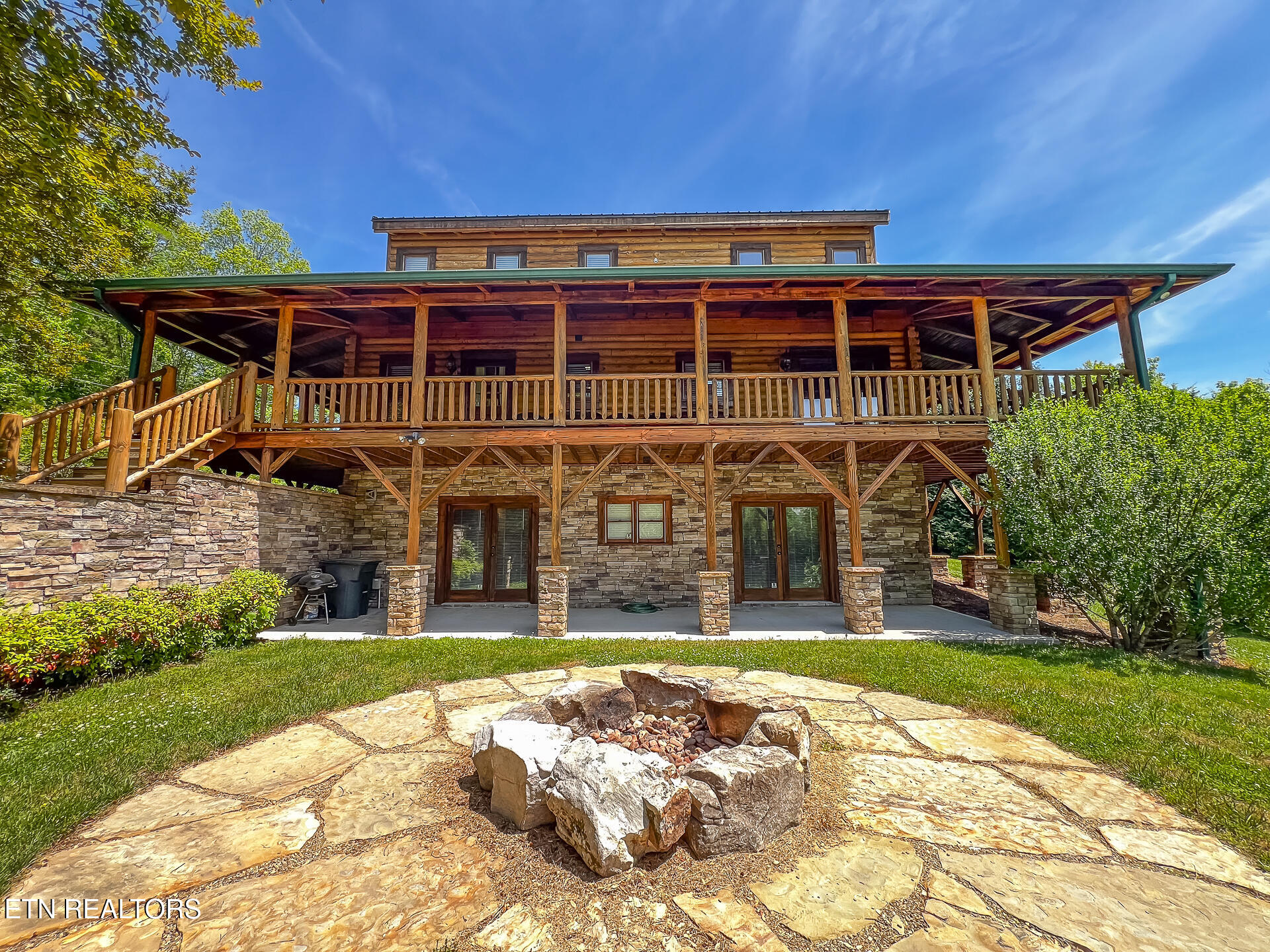 125 Lovely Bluff Road Rocky Top, TN 37769 - Photo 4 of 55 125 Lovely Bluff Road - -33