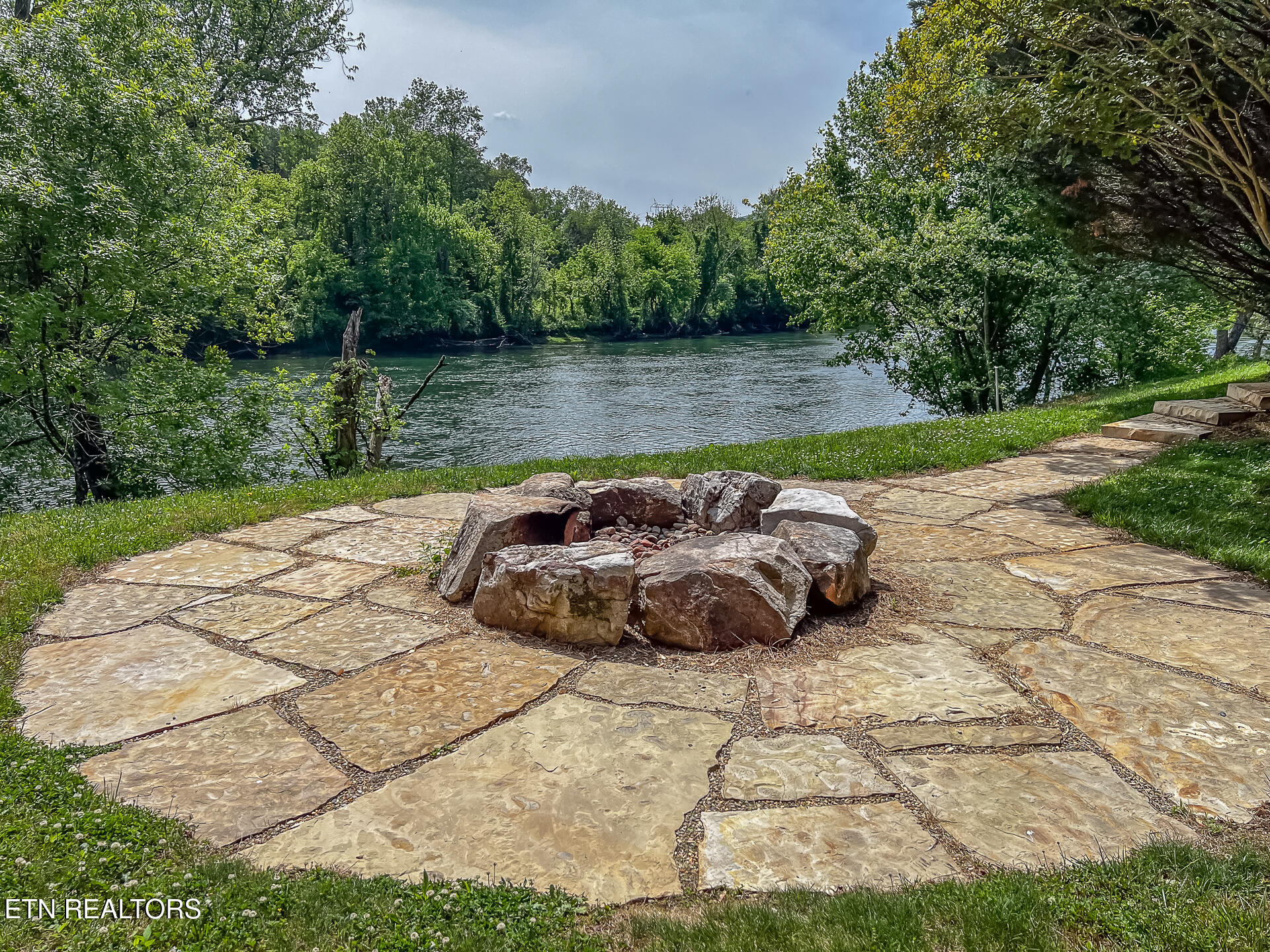 125 Lovely Bluff Road Rocky Top, TN 37769 - Photo 47 of 55 125 Lovely Bluff Road - -79