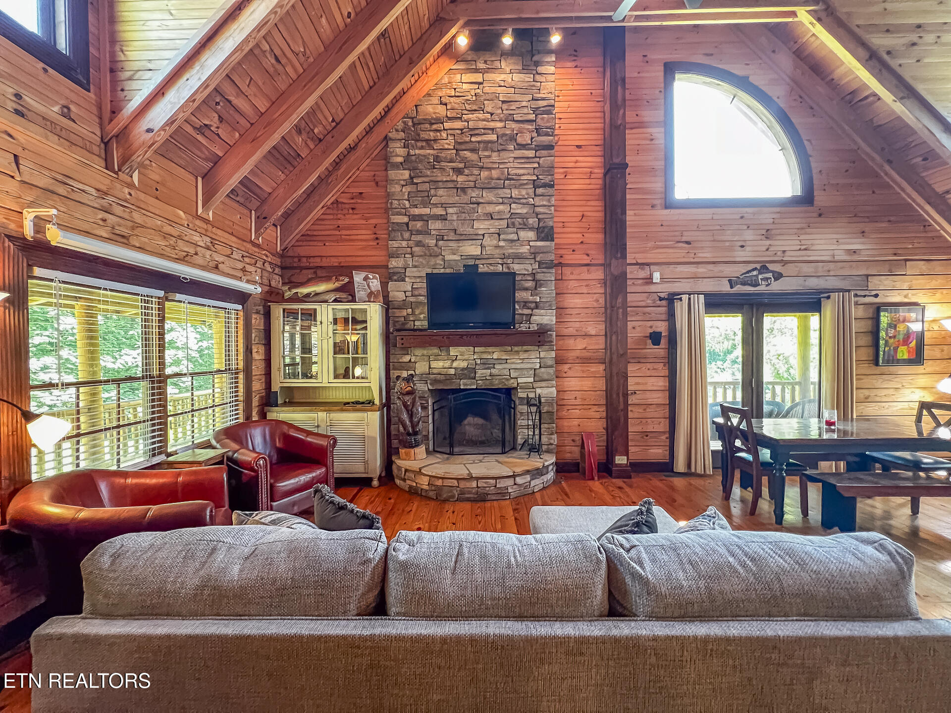 125 Lovely Bluff Road Rocky Top, TN 37769 - Photo 10 of 55 125 Lovely Bluff Road - -41