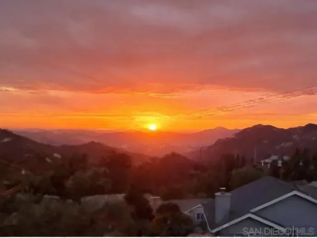 $899,000 | 131 Scenic Drive, El Cajon, CA 92021