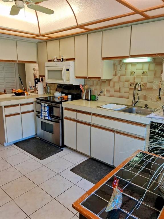 6231 Wayside Court Spring Hill, FL 34606 - Photo 19 of 34