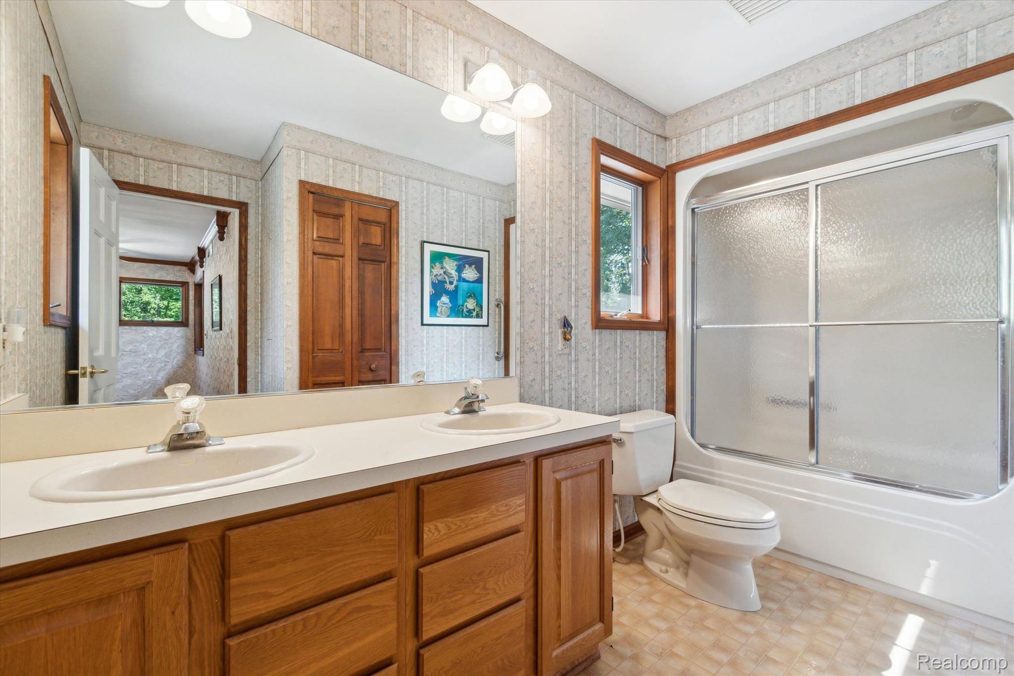 767 West Davis Road Howell, MI 48843 - Photo 15 of 35