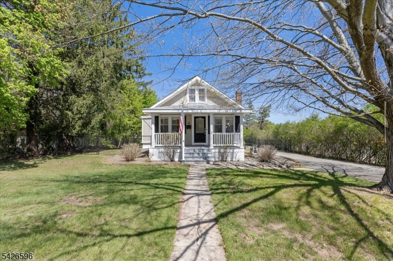 44 Maple Avenue Flemington, NJ 08822 - Photo 4 of 28