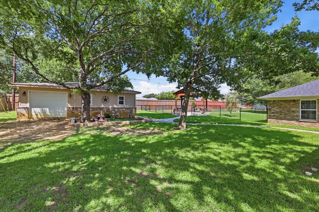 405 Lantern Ridge Drive Mansfield, TX 76063 - Photo 26 of 37