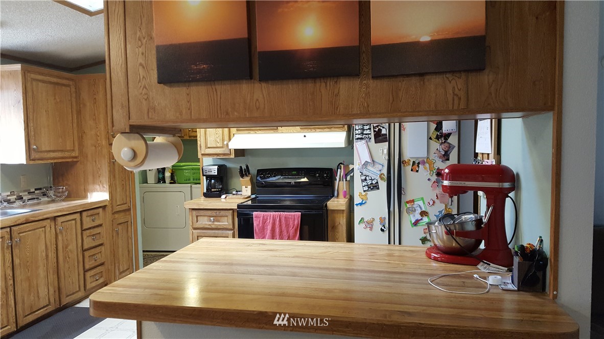16516 West Lake Goodwin Road Stanwood, WA 98292 - Photo 4 of 18 Gallery Image 4