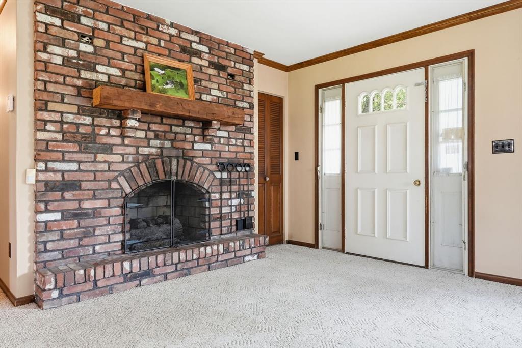 1389 Gilchrist Road Leechburg, PA 15690 - Photo 7 of 38