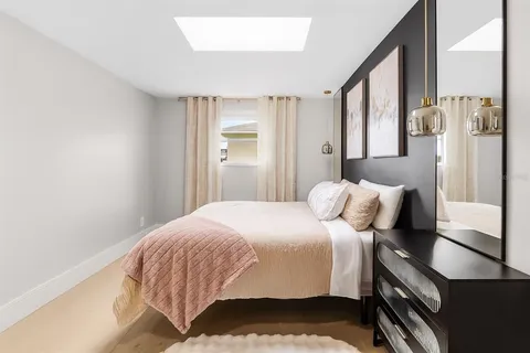 $419,800 | 908 Northeast 5th Place, Cape Coral, FL 33909