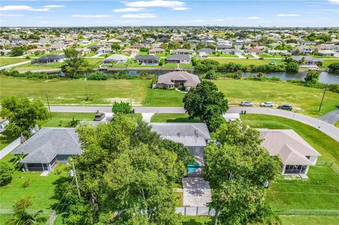 $419,800 | 908 Northeast 5th Place, Cape Coral, FL 33909