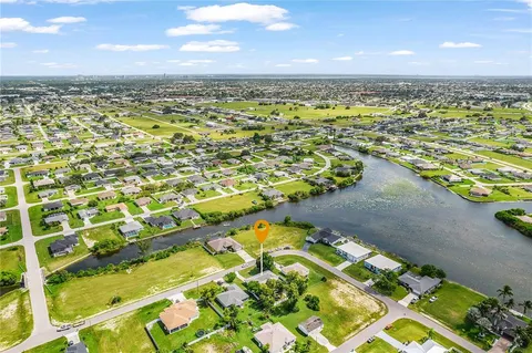$419,800 | 908 Northeast 5th Place, Cape Coral, FL 33909