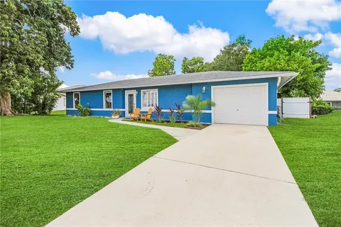 $419,800 | 908 Northeast 5th Place, Cape Coral, FL 33909