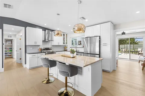 $419,800 | 908 Northeast 5th Place, Cape Coral, FL 33909