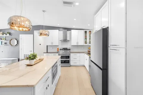 $419,800 | 908 Northeast 5th Place, Cape Coral, FL 33909