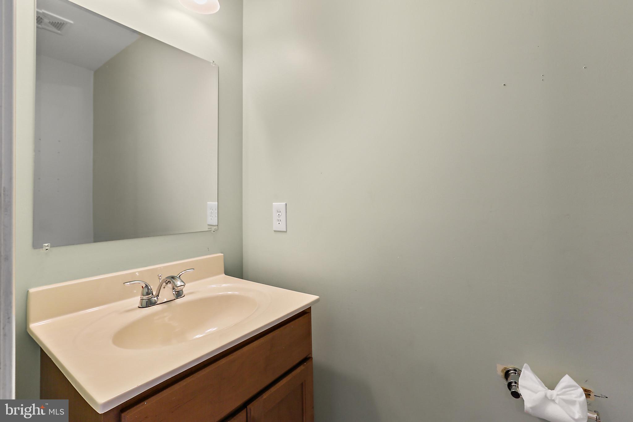 18 Highland Road Glen Burnie, MD 21060 - Photo 25 of 29