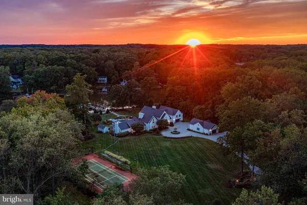 a view of outdoor space with mountain view