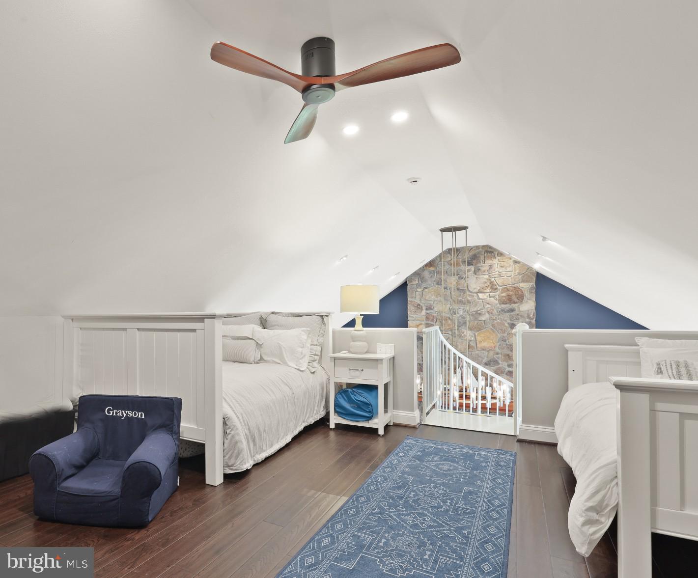 1524 Cedar Lane Farm Road Annapolis, MD 21409 - Photo 28 of 50 a living room with furniture and a ceiling fan