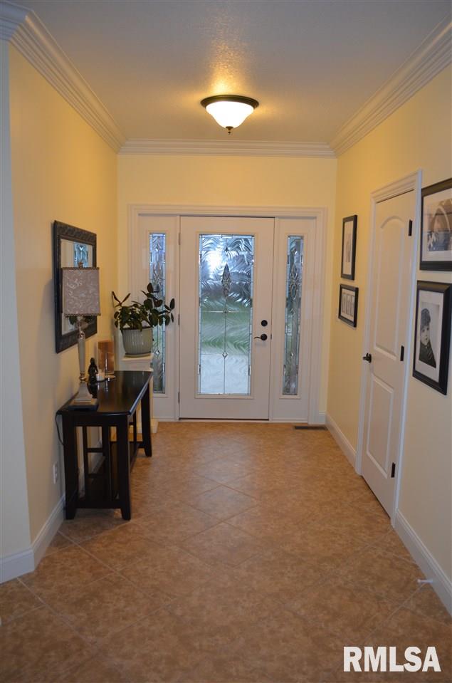 4102 South Dunbar Point Mapleton, IL 61547 - Photo 4 of 36