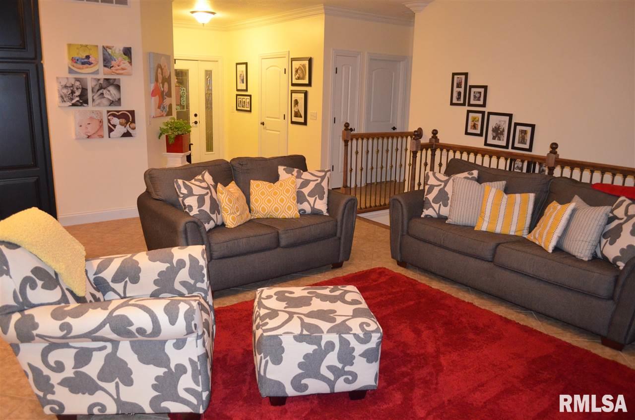 4102 South Dunbar Point Mapleton, IL 61547 - Photo 8 of 36