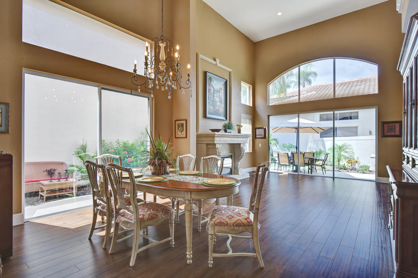 2573 Northwest 52nd Street Boca Raton, FL 33496 - Photo 4 of 30 Dining Area