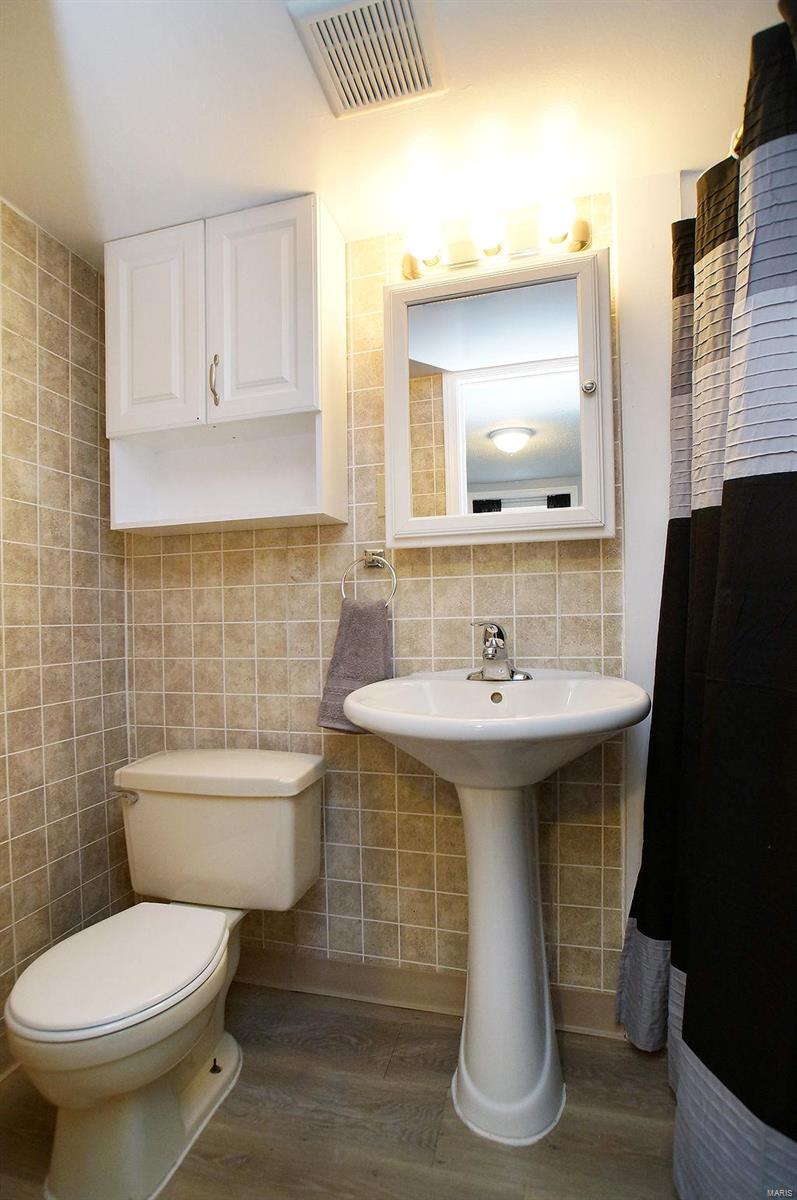 212 Grampian Road St. Louis, MO 63137 - Photo 17 of 22 Gallery Image 17