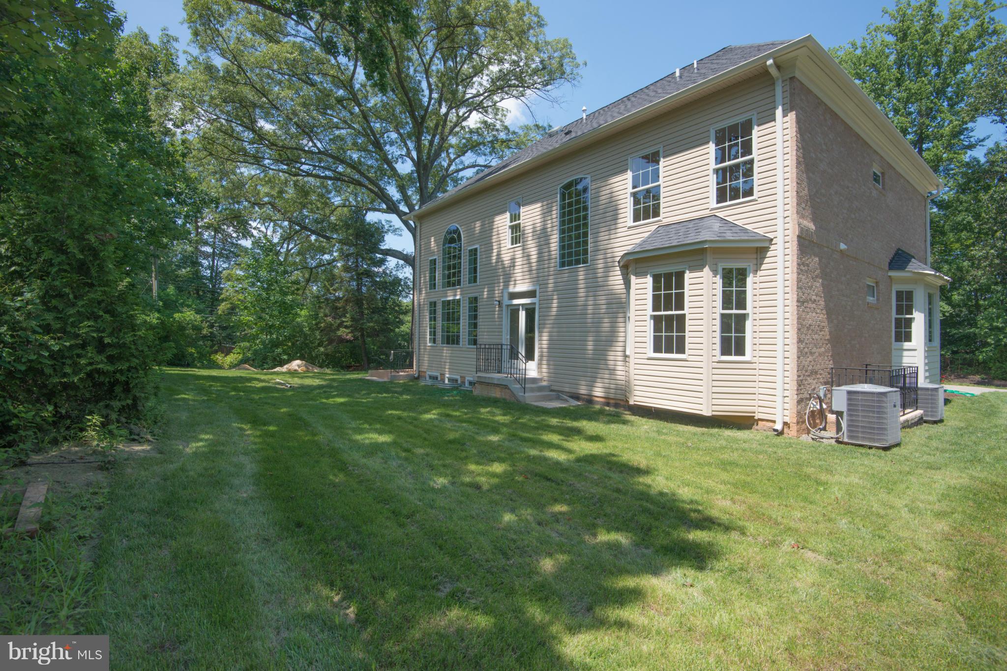 6155 Reza Court Springfield, VA 22152 - Photo 30 of 30 Exterior (Rear)