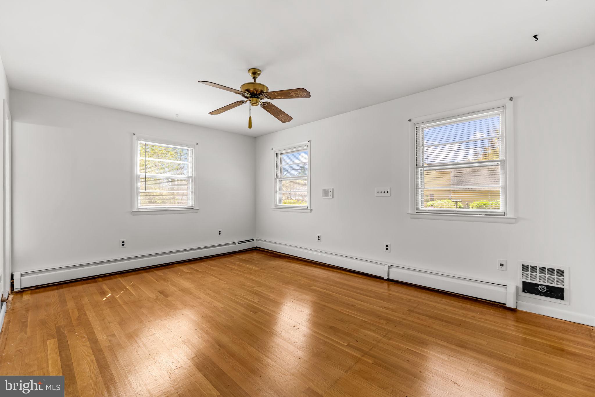 319 Gailridge Road Lutherville-Timonium, MD 21093 - Photo 25 of 56 Primary bedroom