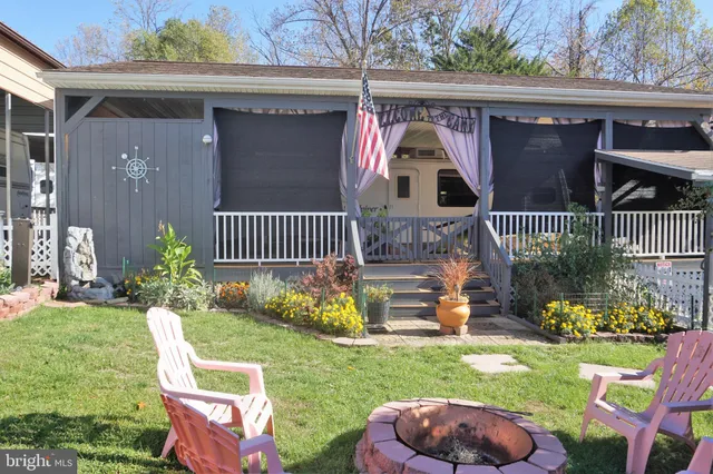 a view of outdoor space and garden