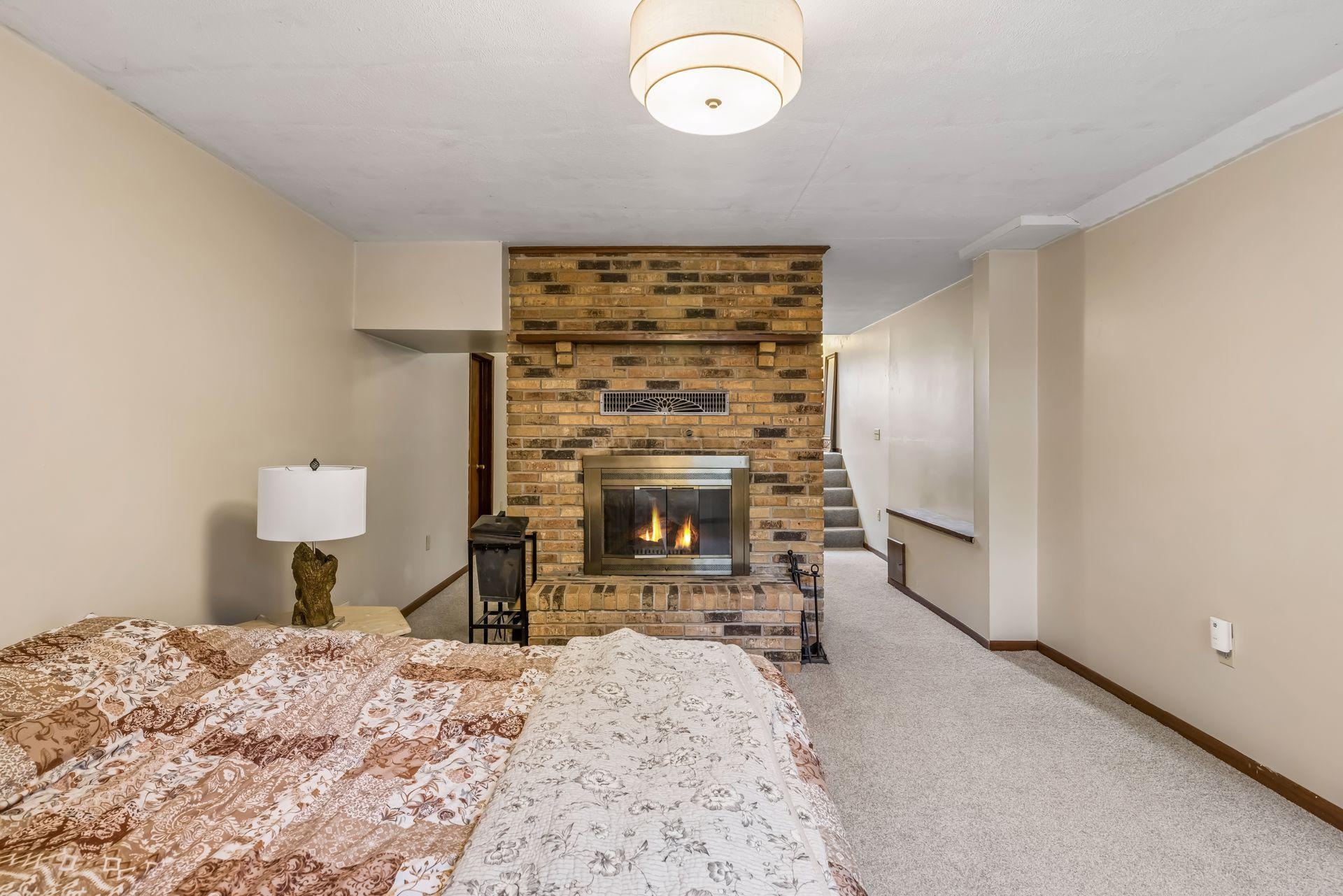 579 County Rd B East Maplewood, MN 55117 - Photo 19 of 31